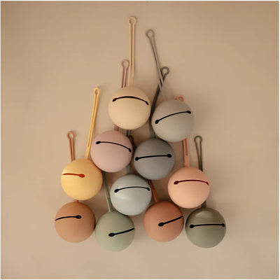 Porta Chupeta Infantil Mushie Stone - Grande Variedade